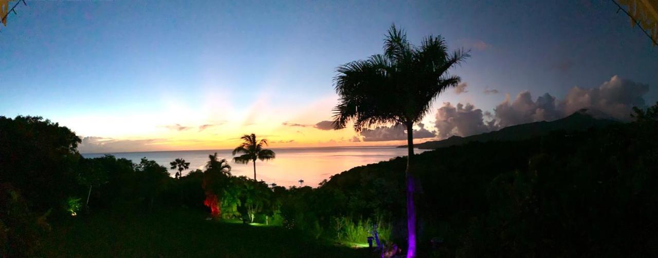 LODGE COLIBRIS vue panoramique mer et montagne pelée , 500 m plage dans un parc , Calme assuré Idéal pour découvrir le nord Caraïbes Le Carbet Extérieur photo