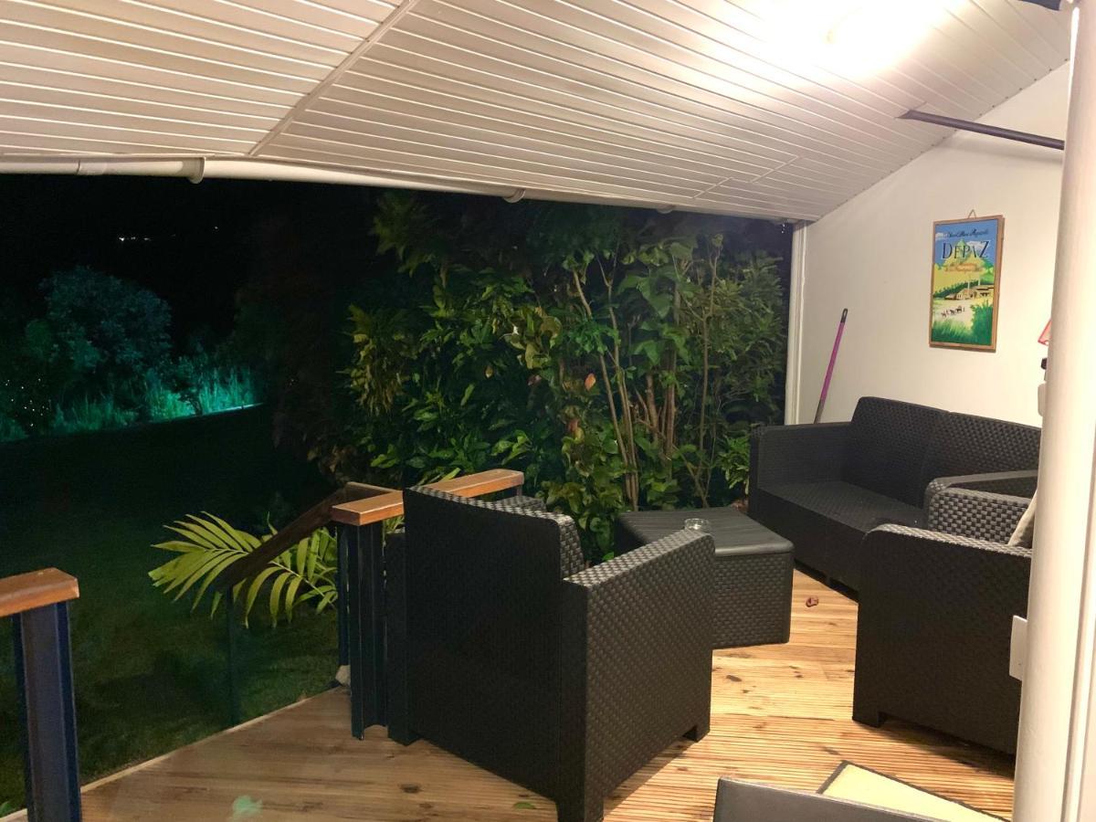 LODGE COLIBRIS vue panoramique mer et montagne pelée , 500 m plage dans un parc , Calme assuré Idéal pour découvrir le nord Caraïbes Le Carbet Extérieur photo